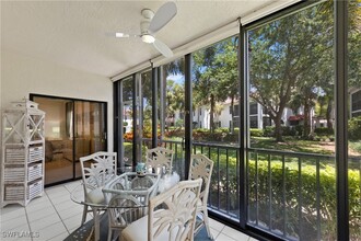 595 Serendipity Dr in Naples, FL - Foto de edificio - Building Photo