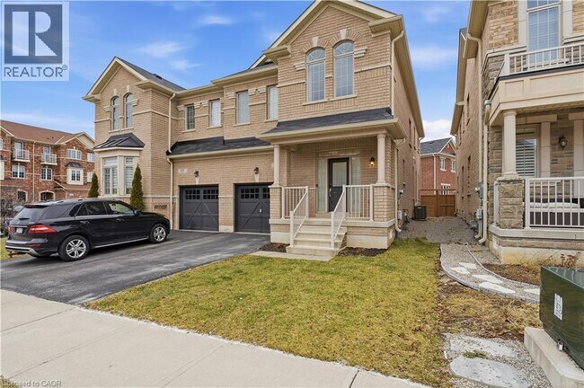 87 McKnight Ave in Hamilton, ON - Building Photo - Building Photo