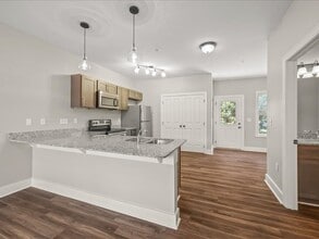 407 Grady Way in Cookeville, TN - Foto de edificio - Building Photo