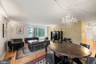 1435 4th St SW in Washington, DC - Building Photo - Building Photo