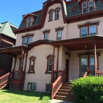 725 W 3rd St, Unit 4 in Williamsport, PA - Building Photo
