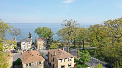 3 Wanita Rd in Mississauga, ON - Building Photo - Building Photo