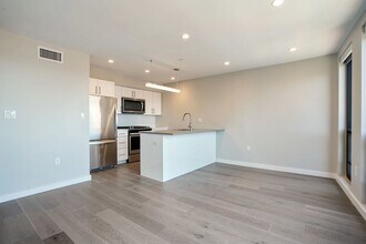 249 Hanover St, Unit 2 in Boston, MA - Building Photo - Building Photo