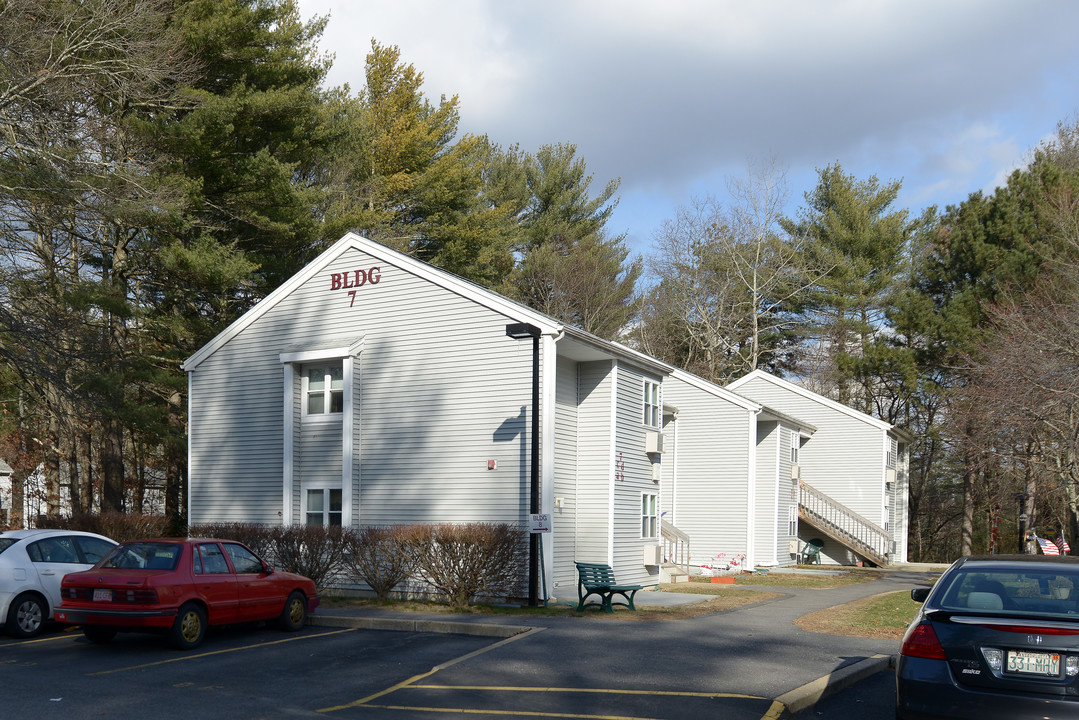 Meadowbrook Apartments in Carver, MA - Building Photo