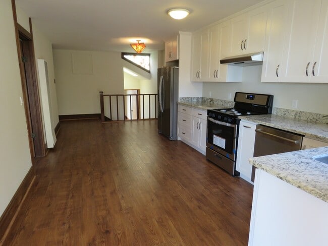 property at 940 Elizabeth St