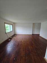 12920 Garland Ave in Cleveland, OH - Foto de edificio - Building Photo