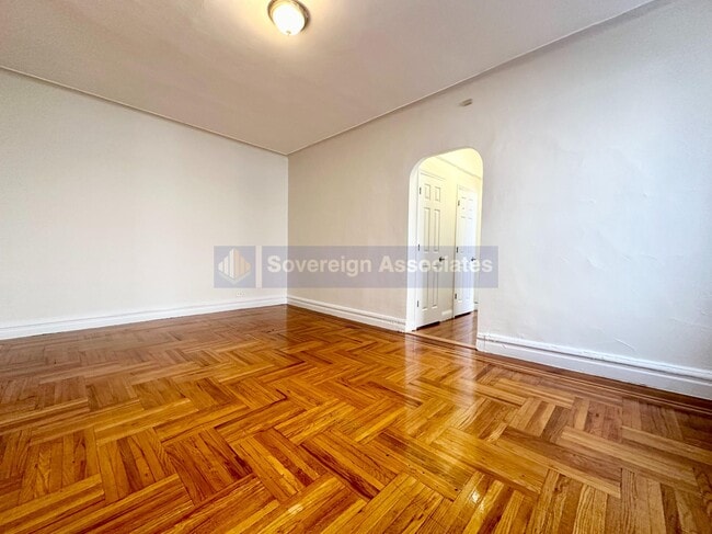 3015 Roberts Ave in Bronx, NY - Building Photo - Building Photo