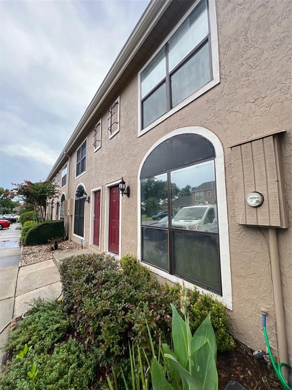 property at 613 Casa Pk B Ct