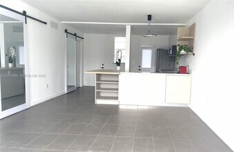 2861 Leonard Dr in Aventura, FL - Building Photo - Building Photo