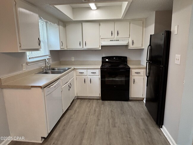 125 Kapalua Dr in Panama City, FL - Building Photo - Building Photo