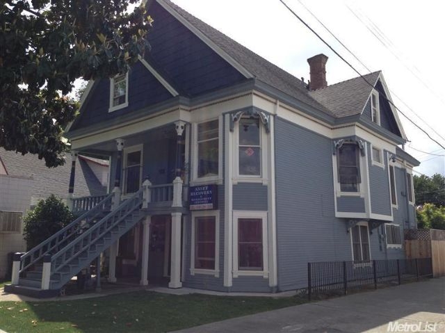 2016 10th St in Sacramento, CA - Foto de edificio