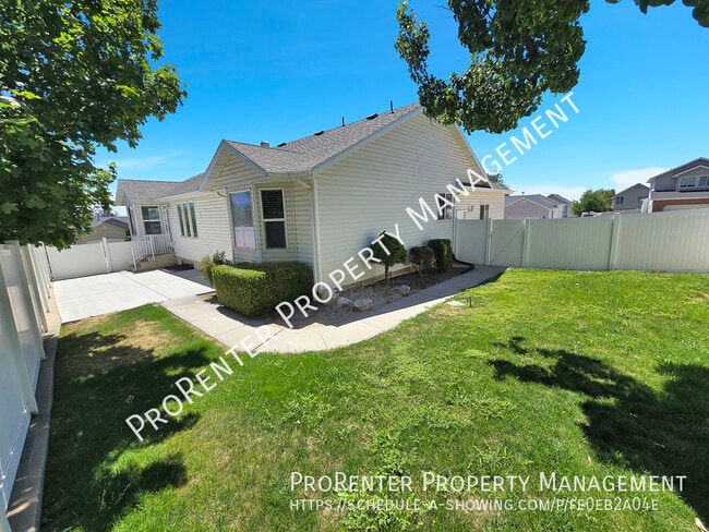 2274 N 10 W in Layton, UT - Building Photo - Building Photo