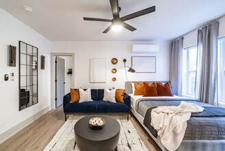 3546 N Southport Ave in Chicago, IL - Foto de edificio - Building Photo