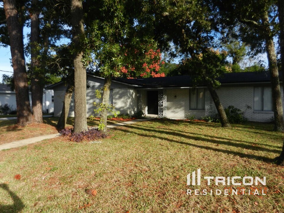 10769 High Ridge Rd in Jacksonville, FL - Building Photo