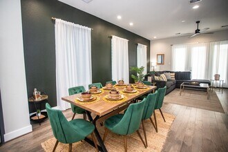 1915 Kolfahl St in Houston, TX - Building Photo - Building Photo