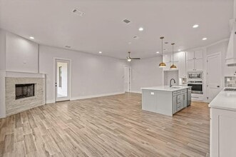 109 Maddox Pl in Aledo, TX - Building Photo - Building Photo