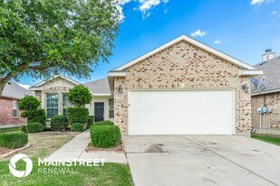 804 Sheryn Dr in Burleson, TX - Building Photo