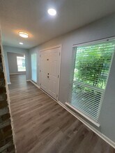 27226 W Pyeatt Ln in Conroe, TX - Foto de edificio - Building Photo