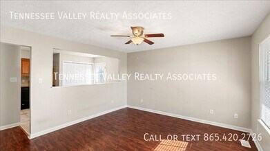 7332 Oak Chase Rd in Knoxville, TN - Building Photo - Building Photo