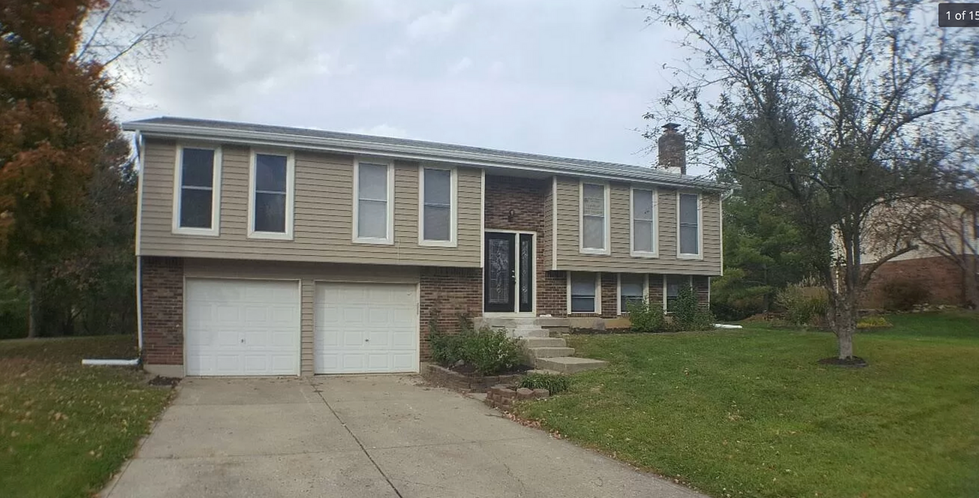 1180 Standish Dr in Greenwood, IN - Building Photo