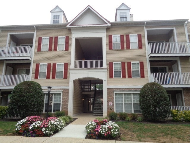 property at 6 Tyler Falls Ct