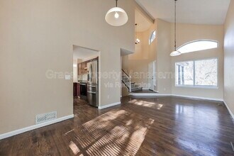 19402 E Hamilton Pl in Aurora, CO - Building Photo - Building Photo