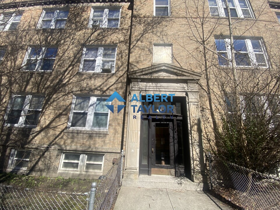 237 Freeman St in Brookline, MA - Building Photo