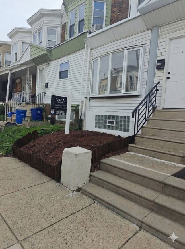 property at 156 W Albanus St