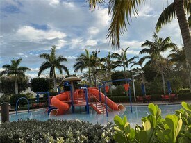 394 NE 37th Ave in Homestead, FL - Building Photo