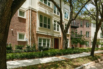 Camden Townhomes at Willowick Park in Houston, TX - Building Photo - Building Photo