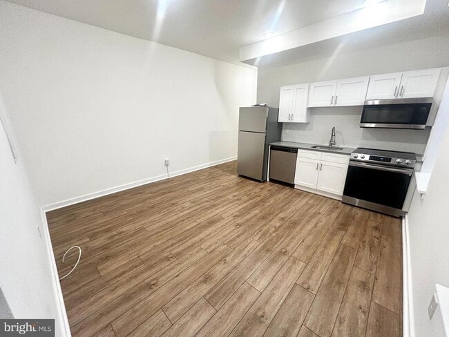 405 S 42nd St