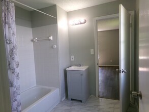 8211 5th Ave N in Birmingham, AL - Building Photo - Building Photo