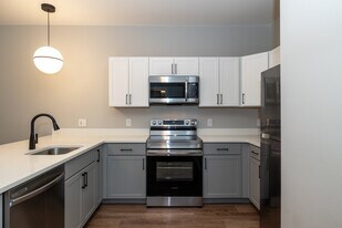 Talus - All utilities included in Lone Tree, CO - Building Photo