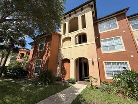 5524 Metrowest Blvd in Orlando, FL - Building Photo