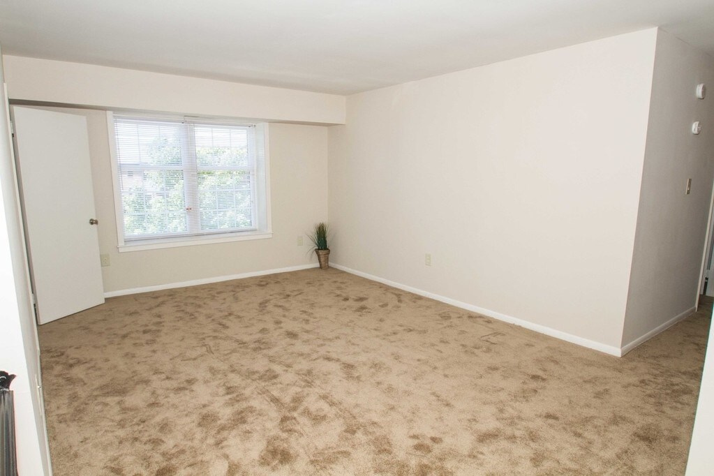 Jefferson Village Apartments in Williamstown, NJ