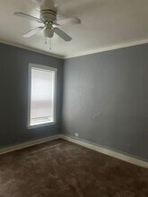 7828 S Ellis Ave in Chicago, IL - Foto de edificio - Building Photo