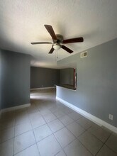 2401 Barley Club Ct in Orlando, FL - Building Photo - Building Photo