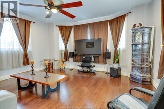 365 Neal Blvd in Windsor, ON - Building Photo - Building Photo