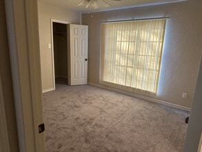 1172 Westmeadow Dr in Beaumont, TX - Building Photo - Building Photo