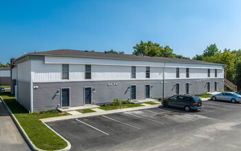 Northern Place Townhomes in Columbus, OH - Building Photo - Building Photo