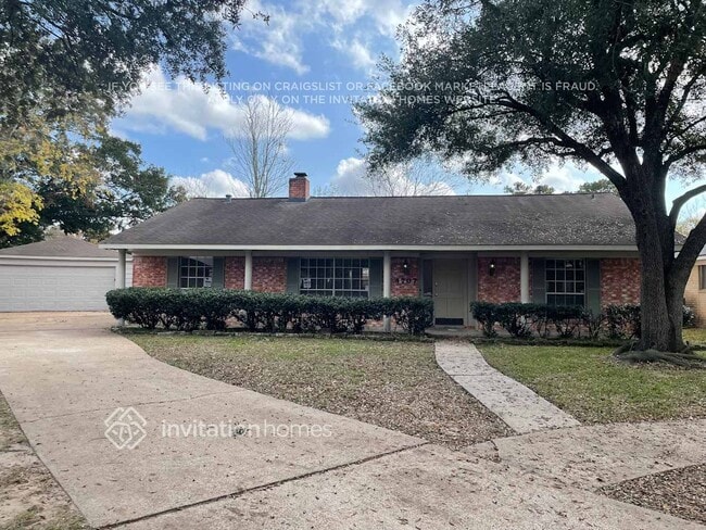 property at 4707 Lost Oak Dr