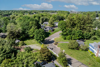 Banbury Crossing in Old Saybrook, CT - Building Photo - Building Photo