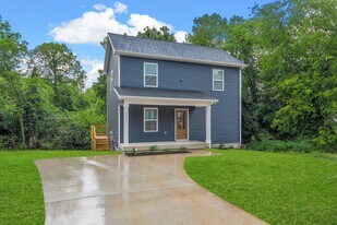 1217 Dodd St in Clarksville, TN - Building Photo