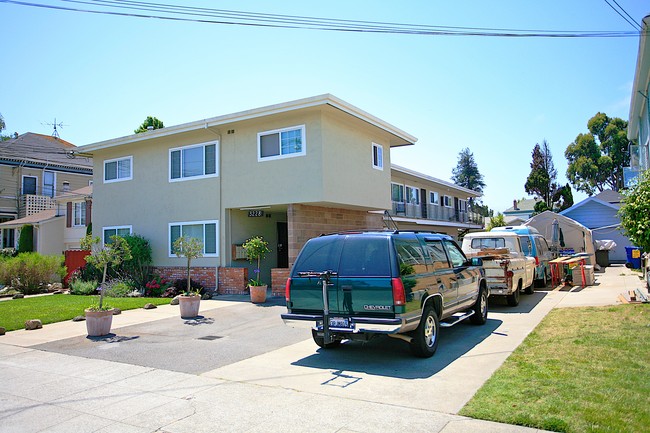 3228 Briggs Ave in Alameda, CA - Building Photo - Building Photo