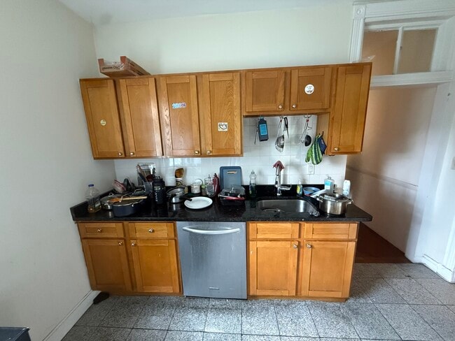 190 Highland St, Unit 2 in Boston, MA - Building Photo - Building Photo