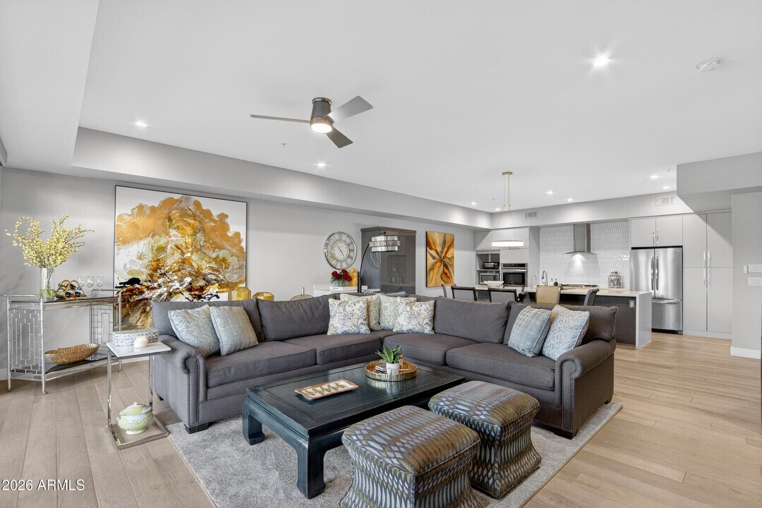 16580 N 92nd St in Scottsdale, AZ - Foto de edificio