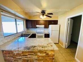 4712 E Carson Rd in Phoenix, AZ - Building Photo - Building Photo