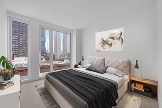 144 1st St in Jersey City, NJ - Building Photo - Building Photo