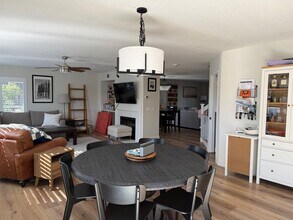 552 Spindlewood Ct in Oceanside, CA - Foto de edificio - Building Photo