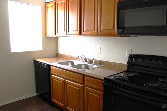 220 Methow St, Unit 8 in Wenatchee, WA - Building Photo - Building Photo